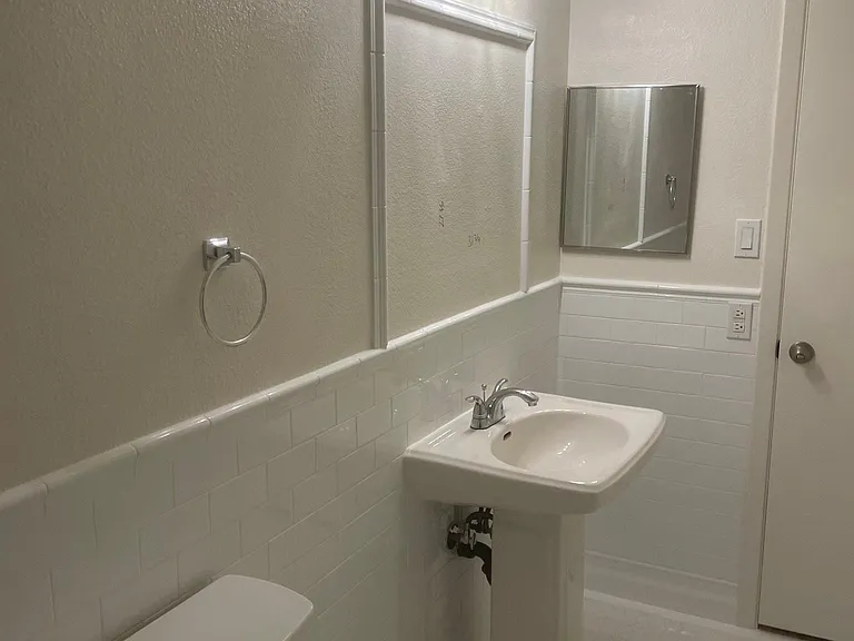 5141 E Blanche Dr — Photo 33