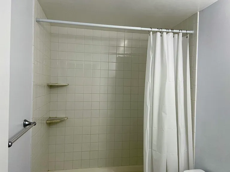 2909 Middle River Dr #105 — Photo 26