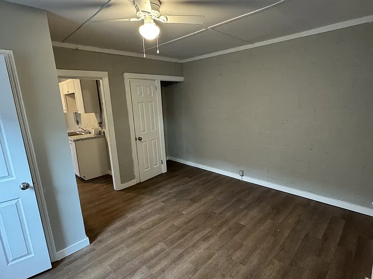 615 Lincoln St S #1 — Photo 7
