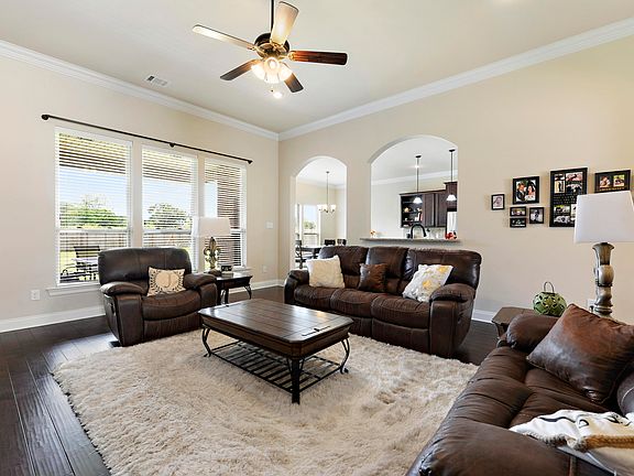 3rd image of 10051 Ponderosa Pl