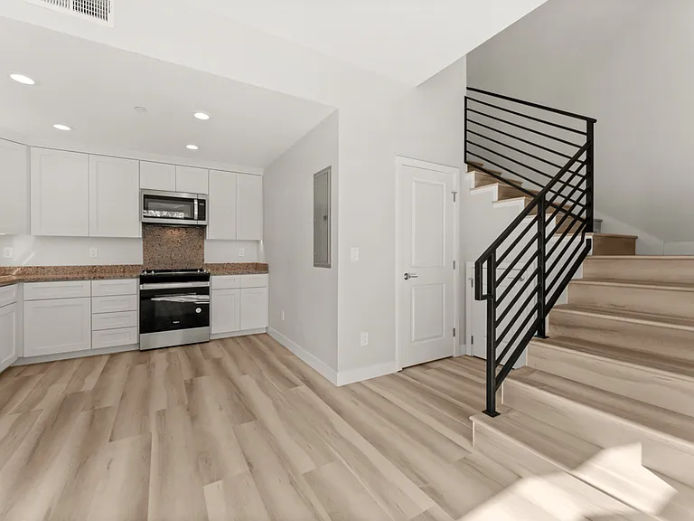 39 Lester Ave #1 — Photo 18