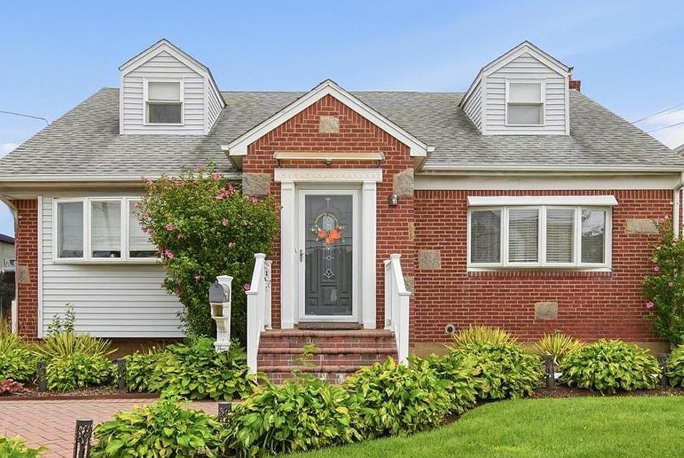 1st image of 66 Caroline Avenue