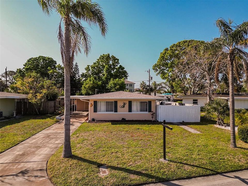 1st image of 551 Trade Winds Dr