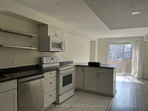 45 Paper Mills Cres, Richmond Hill, ON L4E 0V5