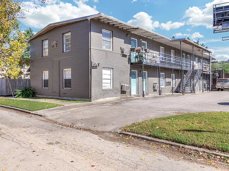 4315 Jack St #7 — Photo 12