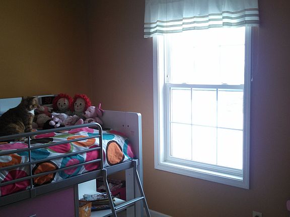 4th image of 211 S Brookfield Dr