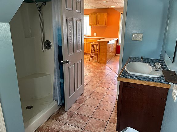 3rd image of 112-116 Grant St #1