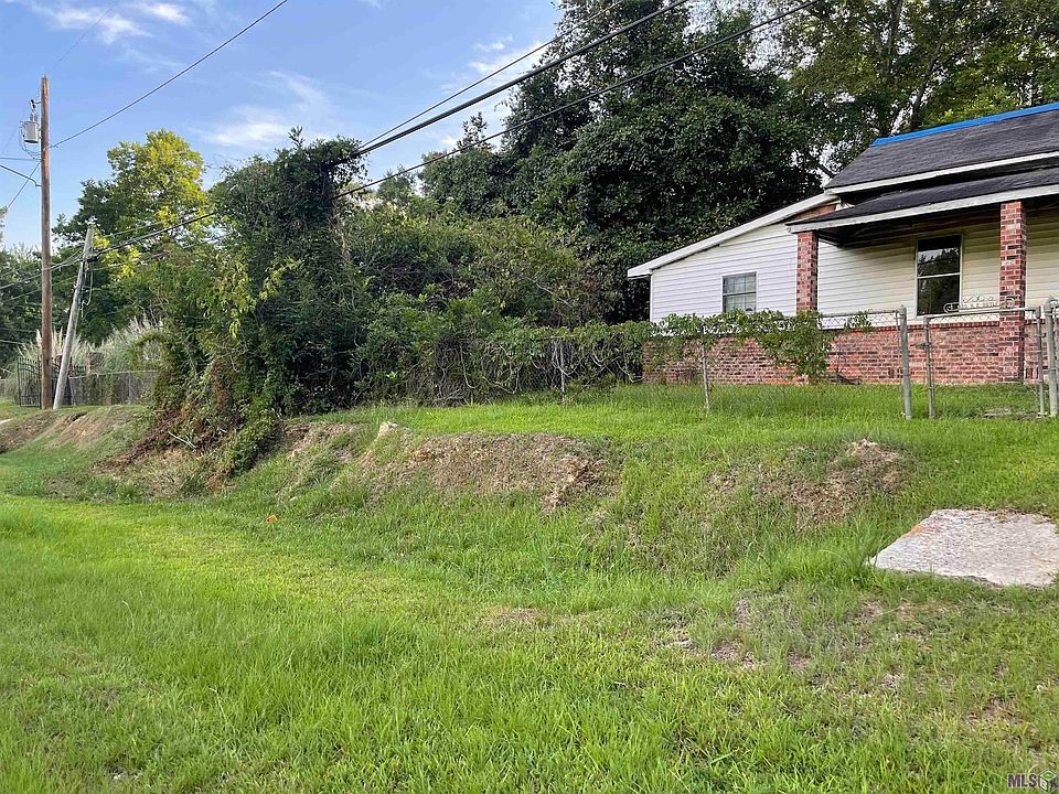 2nd image of 1311 Martin Luther King Dr
