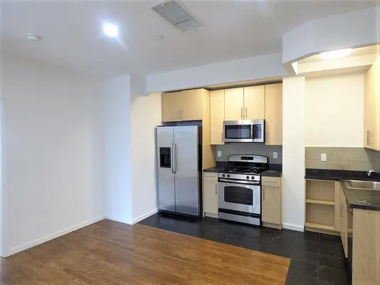 Rented by Property Link Mgmt, LLC | media 38