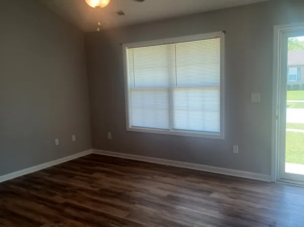 (undisclosed Address), Shepherdsville, KY 40165