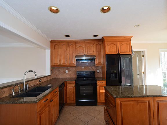 2nd image of 1360 Wheatfield Dr