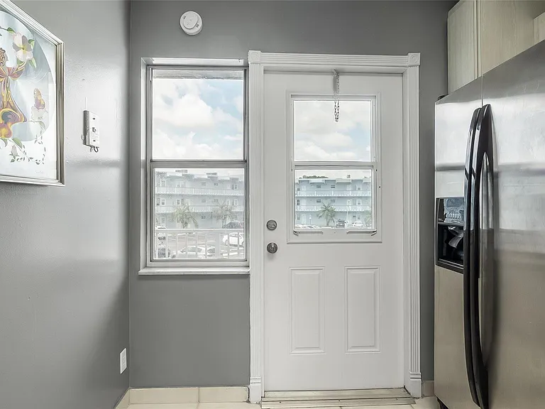 2309 Park Ln #202 — Photo 12