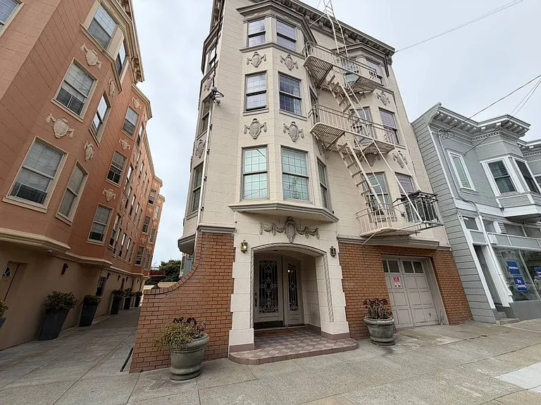 1734 Greenwich St #2 — Photo 18
