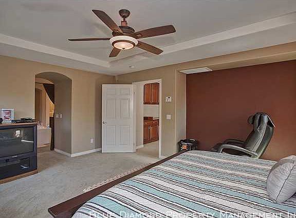 5th image of 748 Hollowbrook Ct