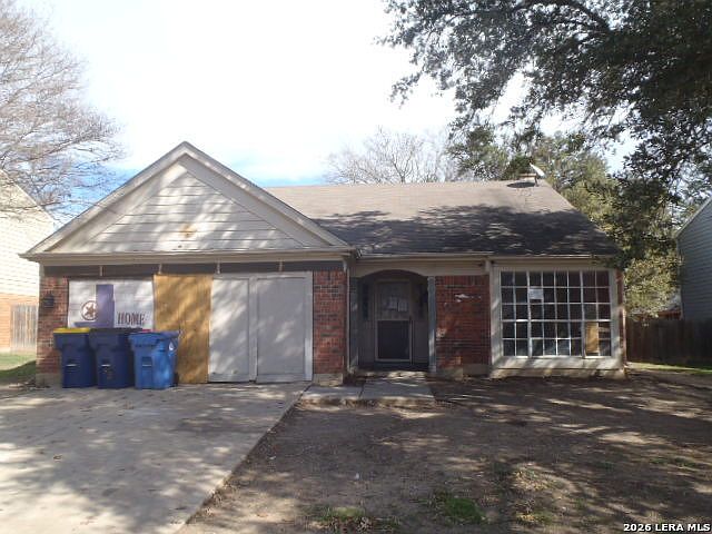 1st image of 325 Sunrose Ln
