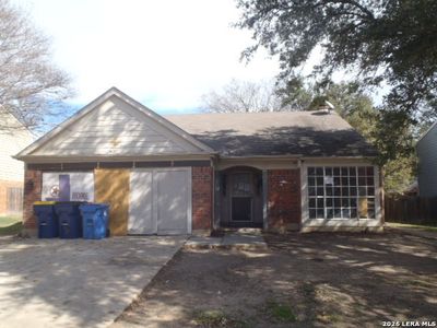 325 Sunrose Ln