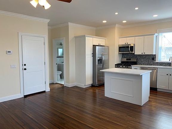 5th image of 140 Winfred Ave #2