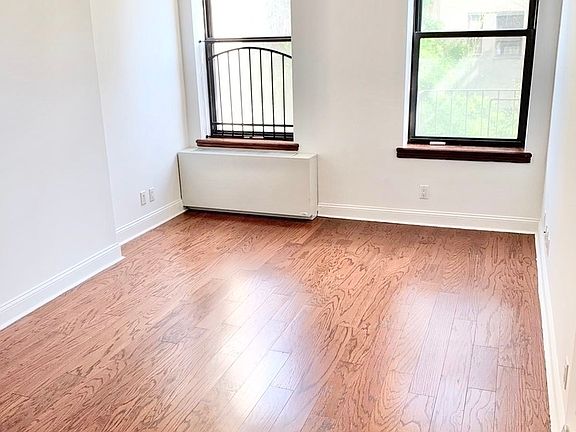 4th image of 231 E 111th St #6D