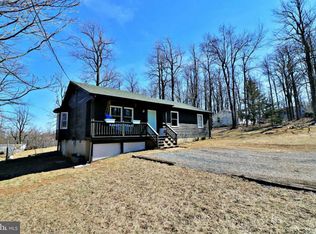 120 Hunter Ave, Chester Gap, VA 22623