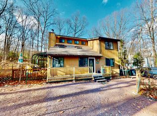 2318 Burntwood Dr, East Stroudsburg, PA