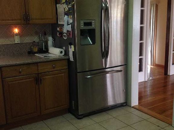 5th image of 846 Dean Dr