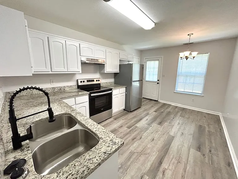 112 Lazy Willow Way — Photo 6