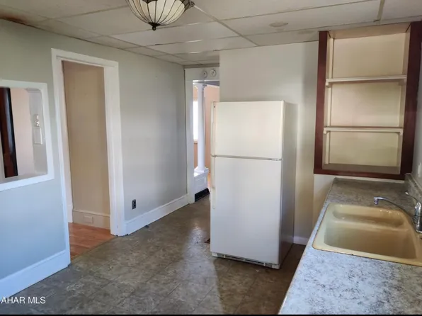 1608 4th St, Altoona, PA 16601