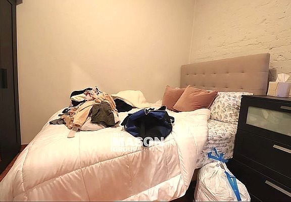 3rd image of 341 E 90th St APT 2