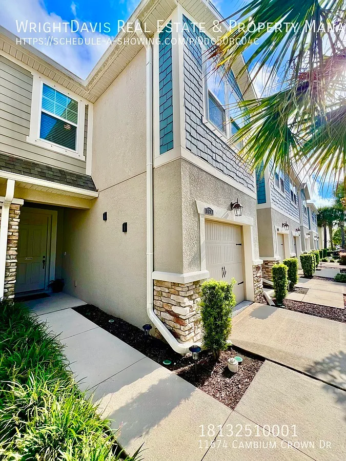 Cute 3/3 townhome with garage in Riverview! — Photo 2