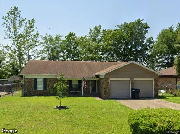 163 S Gosnell St, Gosnell, AR 72315