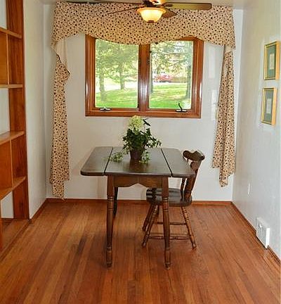 5th image of 315 Lupine Dr