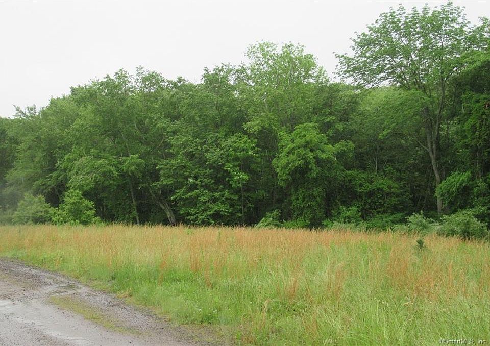 1st image of 8 Horseshoe Trl