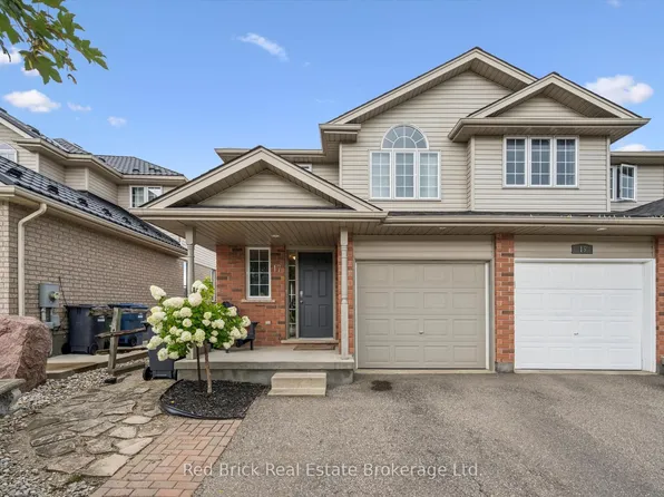 17 Davison Dr, Guelph, ON N1E 0C1
