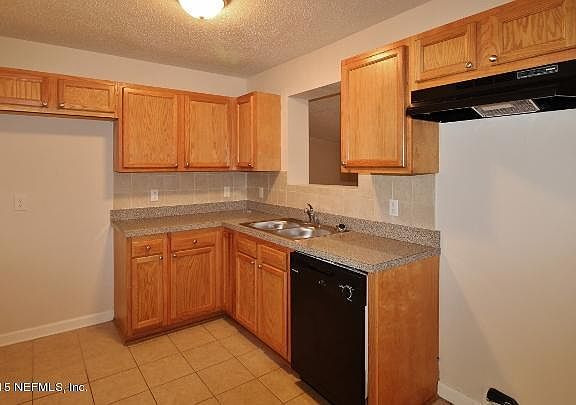 5th image of 4827 Daughtry Blvd E