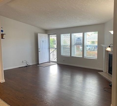 2nd image of 1709 NE 78th St Unit 13