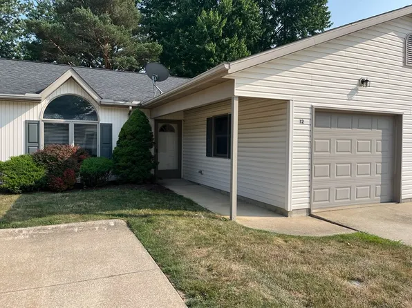 808 Ryan Rd APT 12, Medina, OH 44256