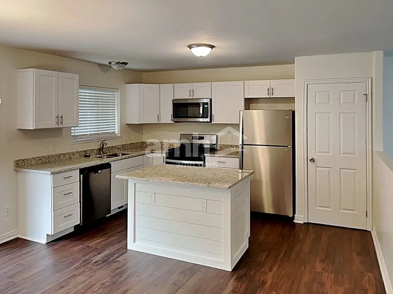 3327 N 1050 E — Photo 3