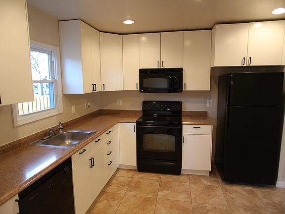 3rd image of 1316 Bayshire Ln