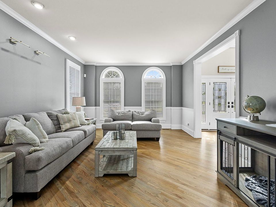 4 Tournament Dr N, Hawthorn Woods, IL 60047 | Zillow