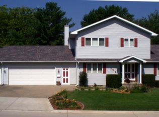 202 Ardis St, Hudson, IA 50643