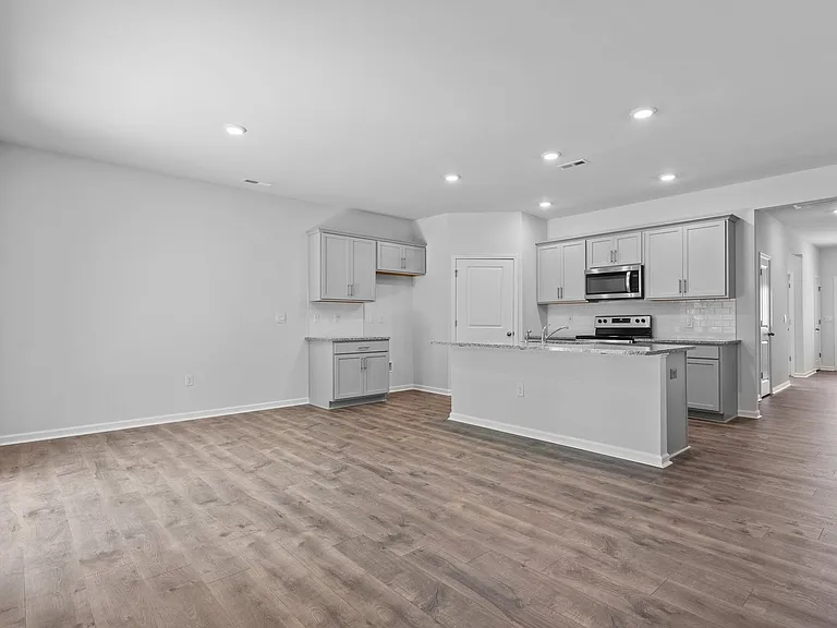 284 Robert Pl — Photo 22
