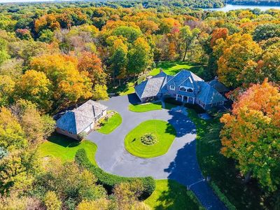 320 Ridge Cir, Wayzata, MN, 55391