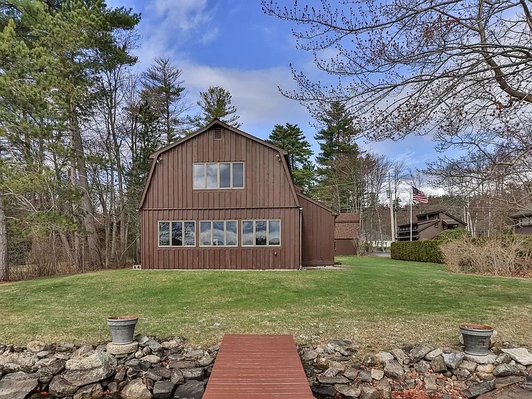 7 Howards Grv — Photo 30