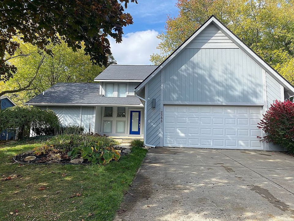 2nd image of 2388 Island View Dr