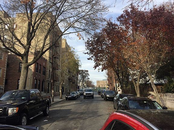 5th image of 635 Barretto St