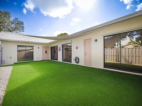 2nd image of 8920 Thumbwood D Circle #D