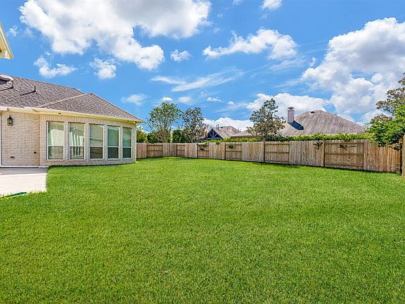 4th image of 6183 Derby Ct
