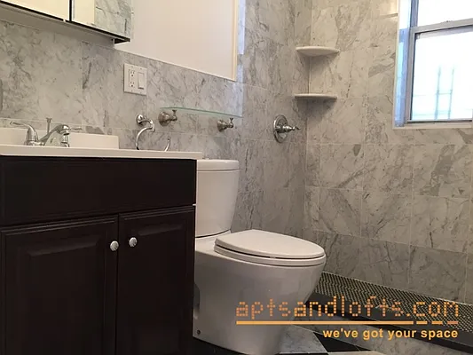 Rented by aptsandlofts.com | media 42