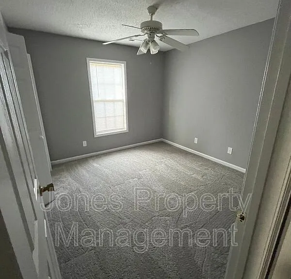 810 Pine St #PINE STREET — Photo 6