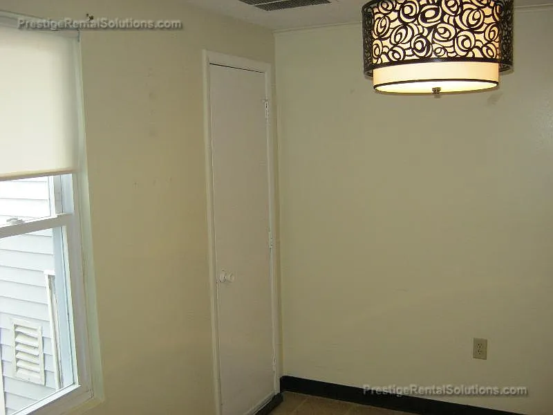 2 bed, 1.0 bath, 950 sqft, $2,075 — Photo 3